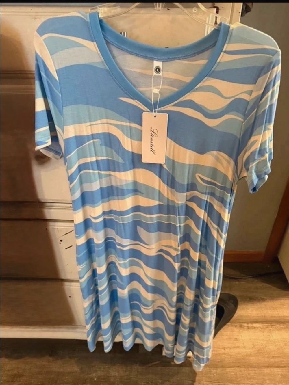 Blue & White V-Neck Women Dress NWT Large with Pockets